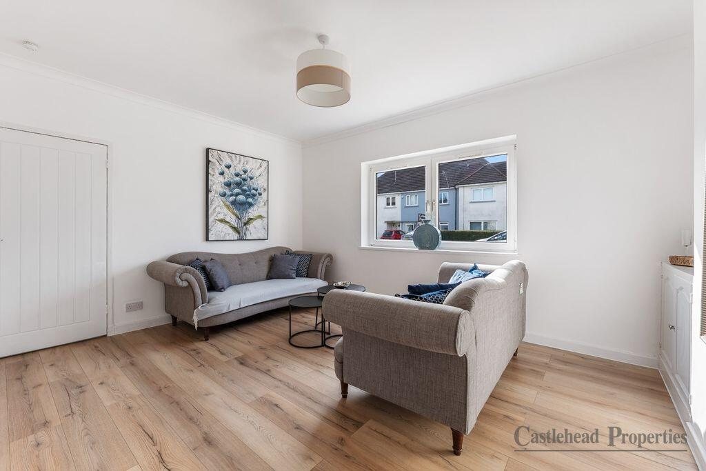 9 Lochhead Avenue 翻新後客廳